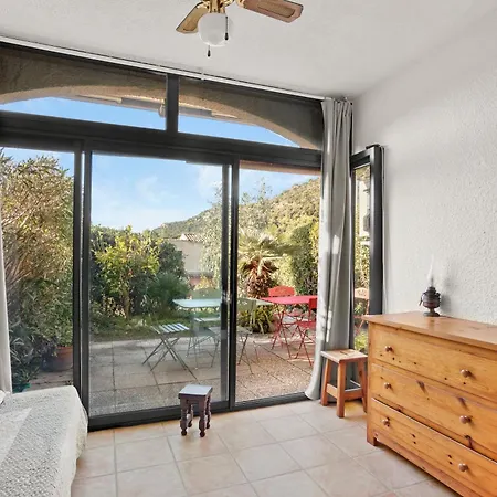 Pramousiquer D23 شقة