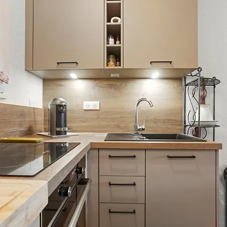 Pramousiquer D23 Apartamento